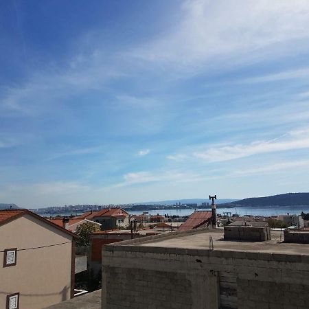 Apartment Dijana Kaštela エクステリア 写真