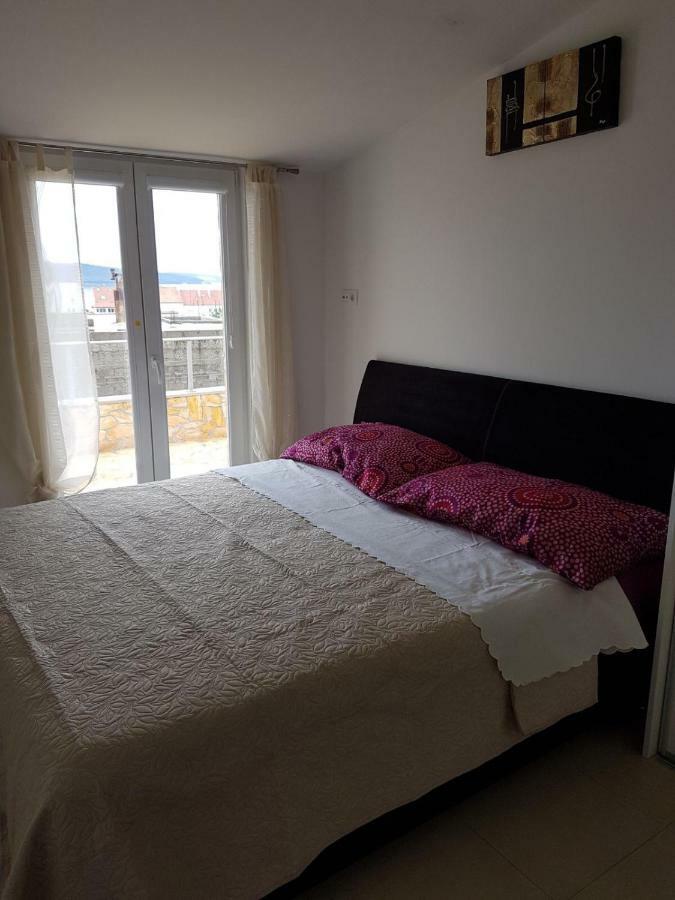 Apartment Dijana Kaštela エクステリア 写真
