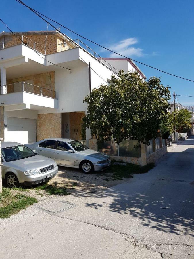 Apartment Dijana Kaštela エクステリア 写真