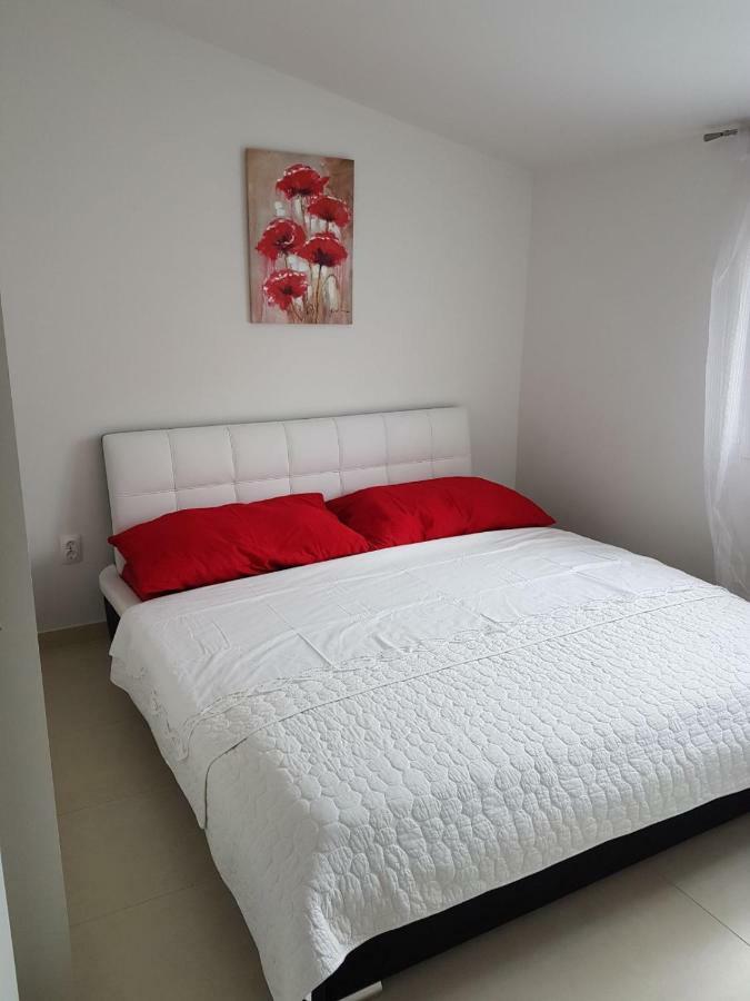 Apartment Dijana Kaštela エクステリア 写真