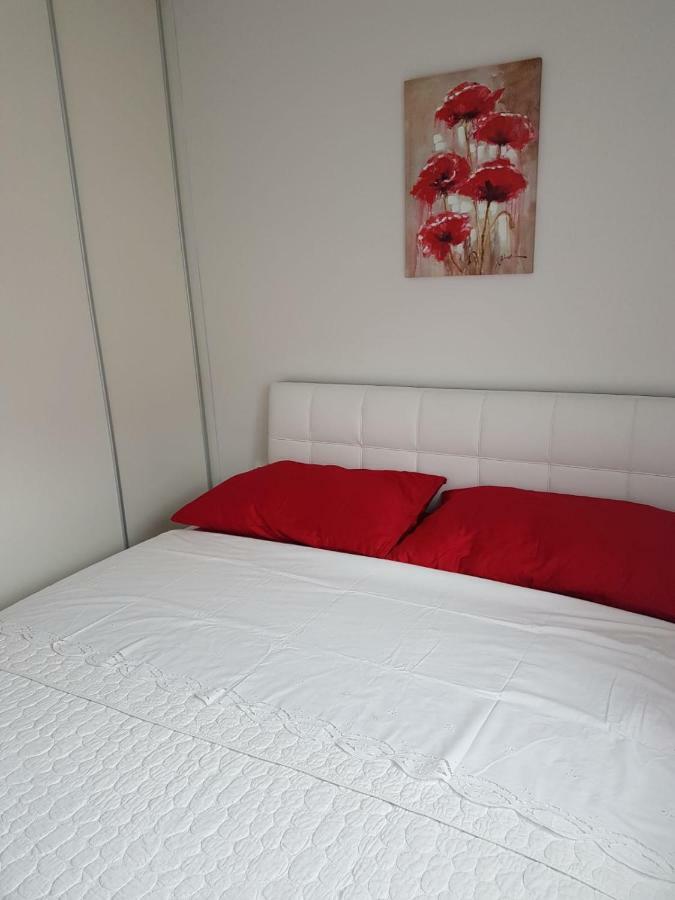 Apartment Dijana Kaštela エクステリア 写真