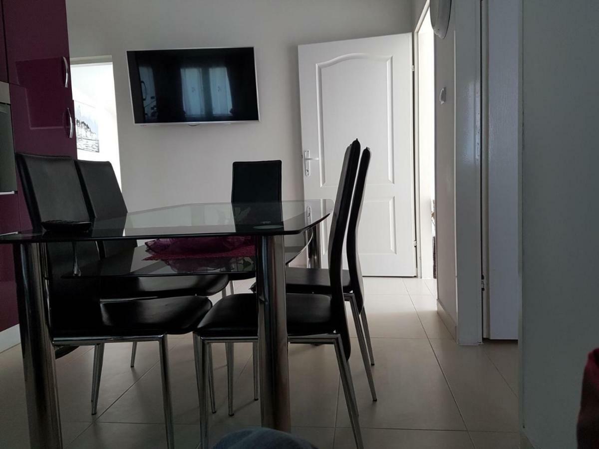 Apartment Dijana Kaštela エクステリア 写真